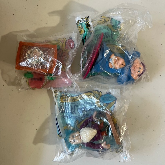 Vintage Snow White 1992 Sealed lot of 5 McDonalds Happy Meal Toys - Picture 4 of 4